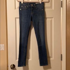 Capri Ankle Jeans in Rae